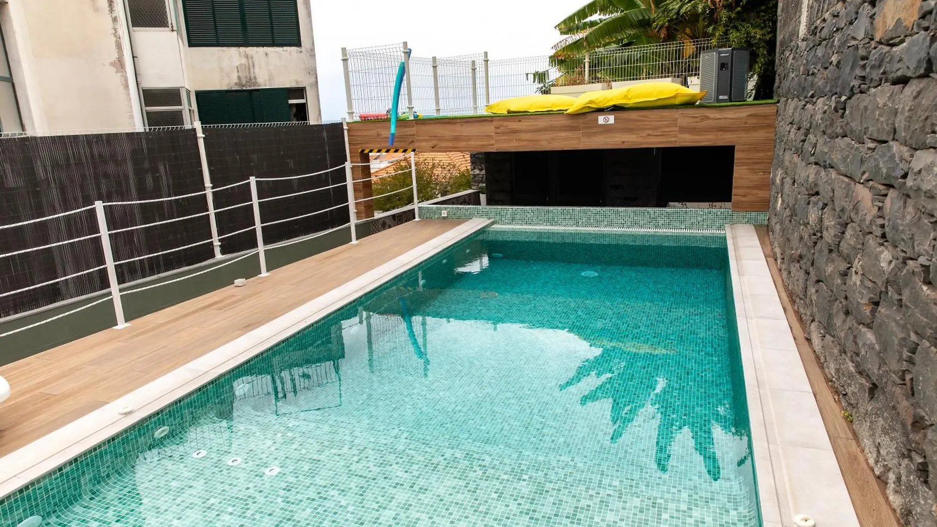 Homelike Funchal II 0*,